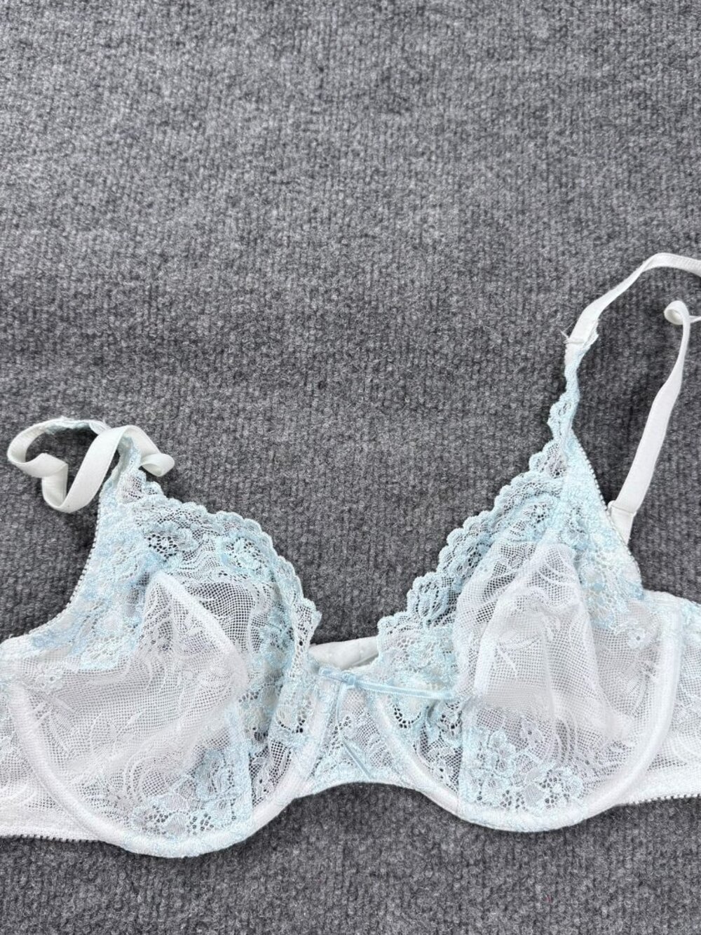Impressions by Felina Floral Lace Underwire Bra 38C White Light Blue Unlined